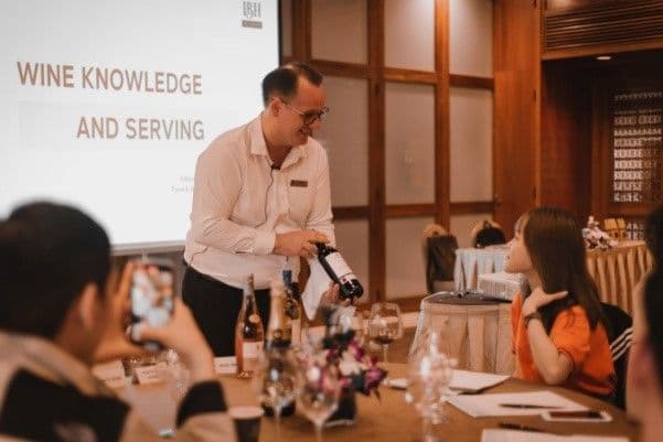 WINE KNOWLEDGE AND WINE-APPRECIATION ETIQUETTE